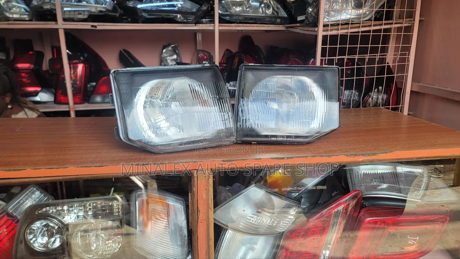 Pajero Simcard Headlight Complete With Bulbs And Sockets