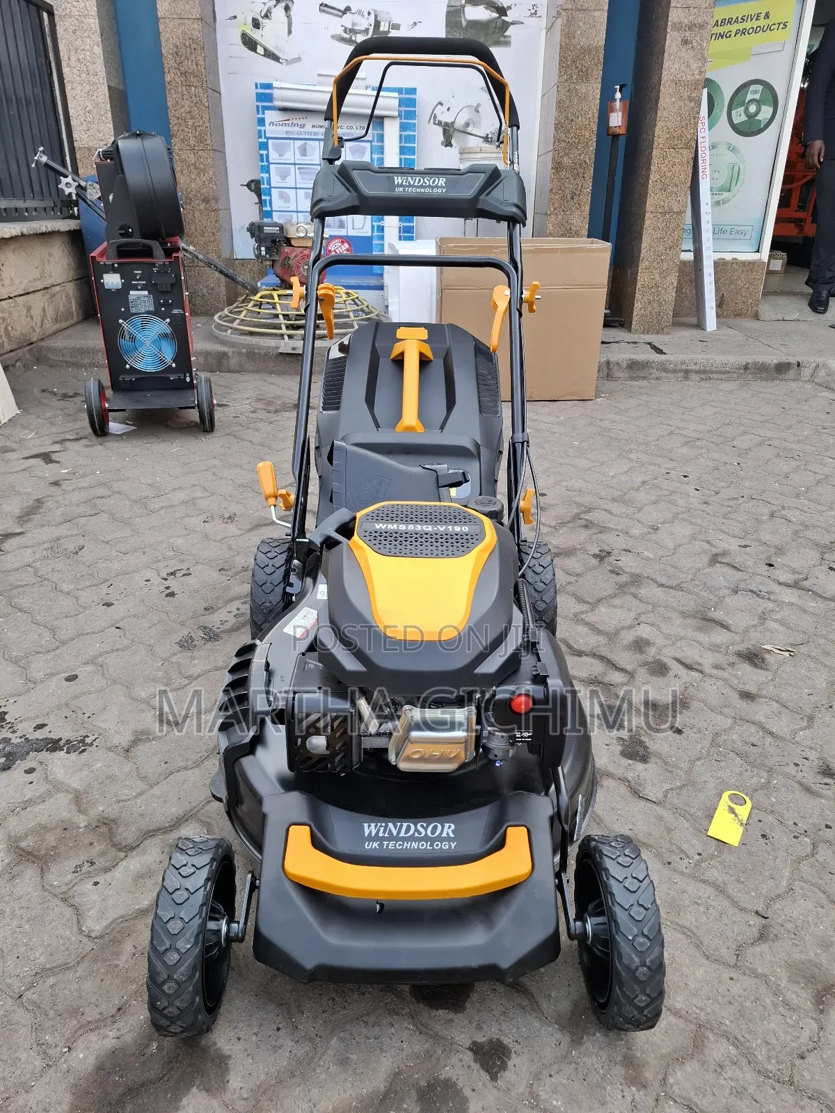 Petrol Lown Mower