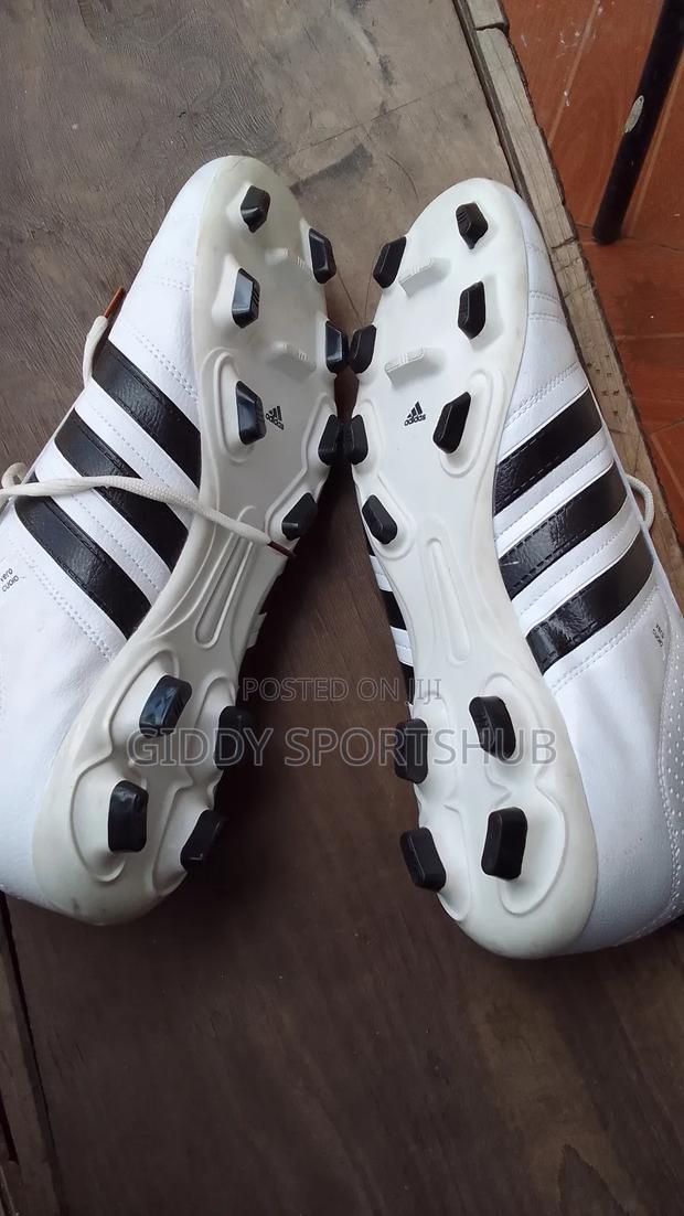 Adidas Size 45 White - main view