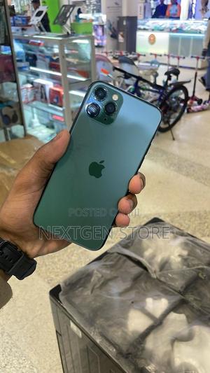 Apple iPhone 11 Pro 256 GB Gray - main view