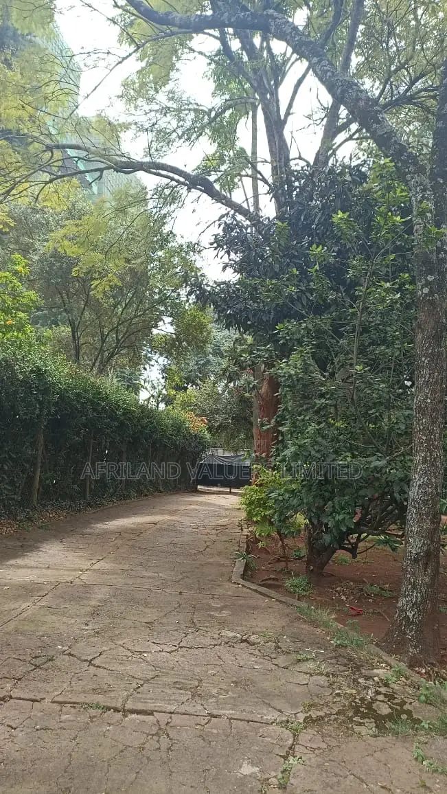 Prime 3/4 Acre Plot for Joint Venture in Kileleshwa Along Othaya Road