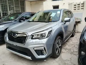 Subaru Forester 2018 Silver