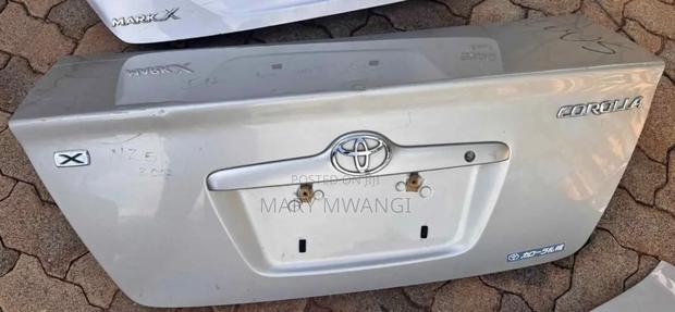 Ex Japan Nze Boot/Tailgate Available - main view