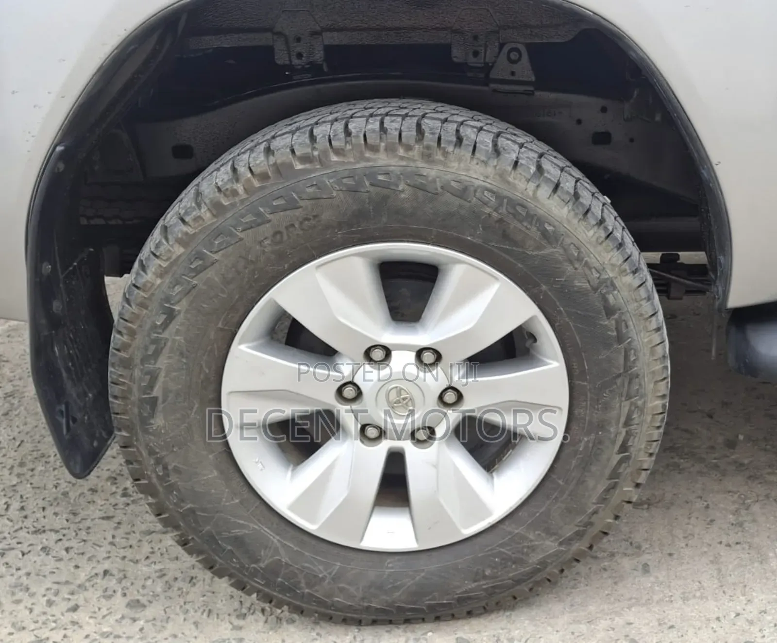 Toyota Hilux Revo Double Cab Deisel 2.4 RWD 2018 Silver