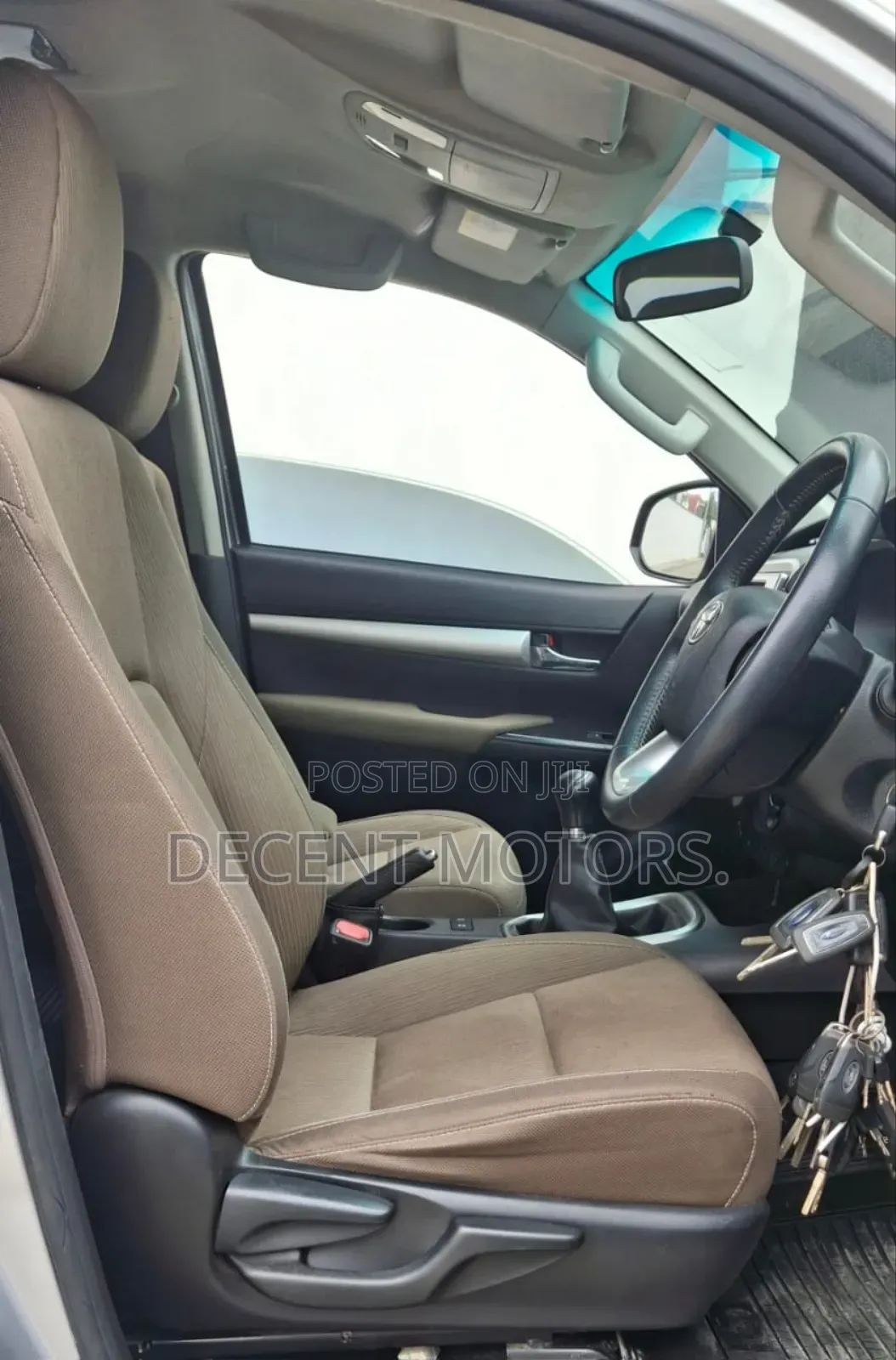 Toyota Hilux Revo Double Cab Deisel 2.4 RWD 2018 Silver
