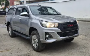 Toyota Hilux Revo Double Cab Deisel 2.4 RWD 2018 Silver