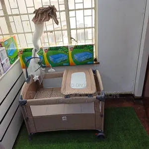 Baby Cot With Wheels and Net