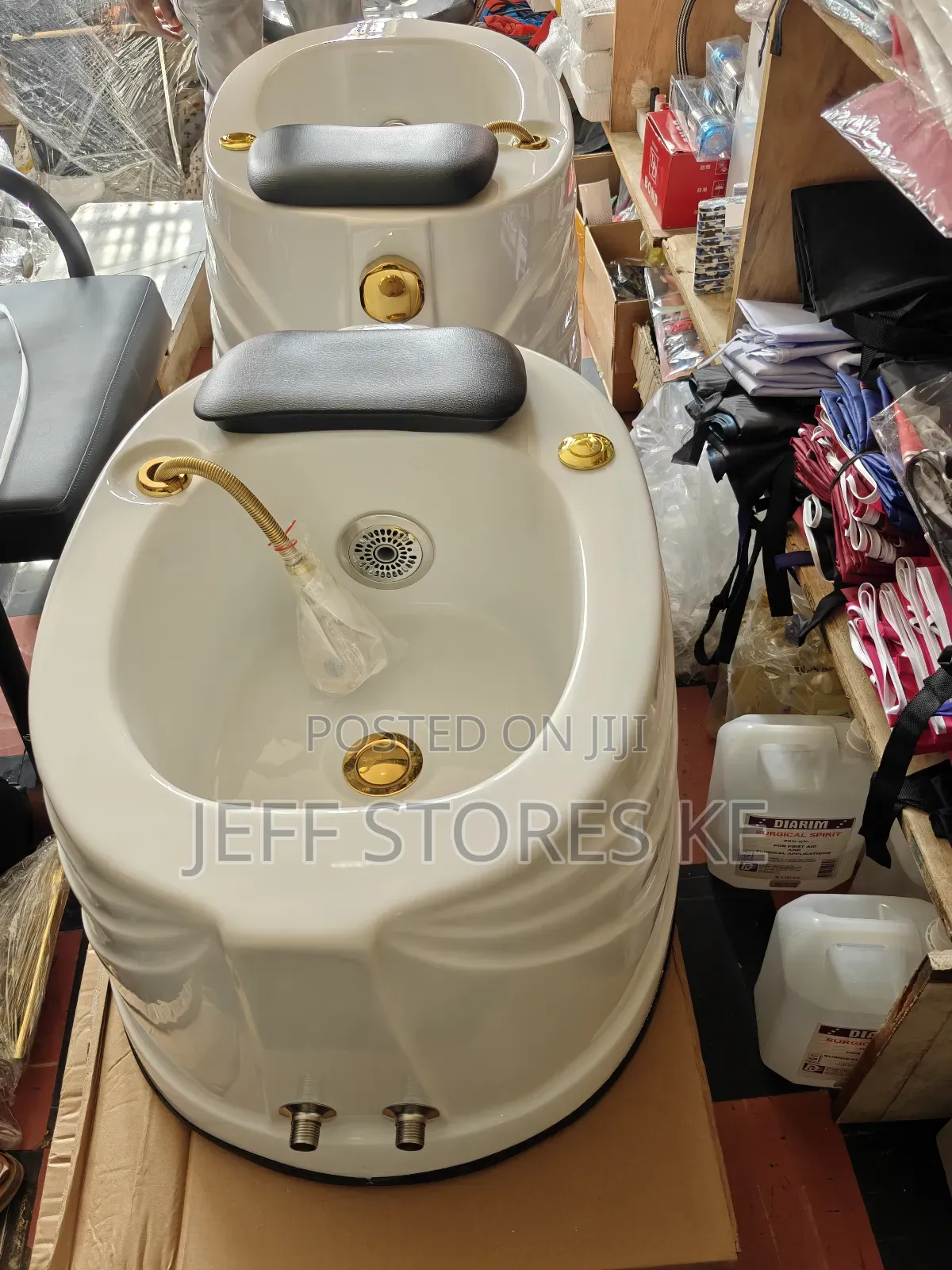 Executive Oval Gold White Footbath