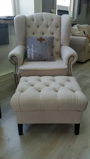 King Armchair With an Ottoman