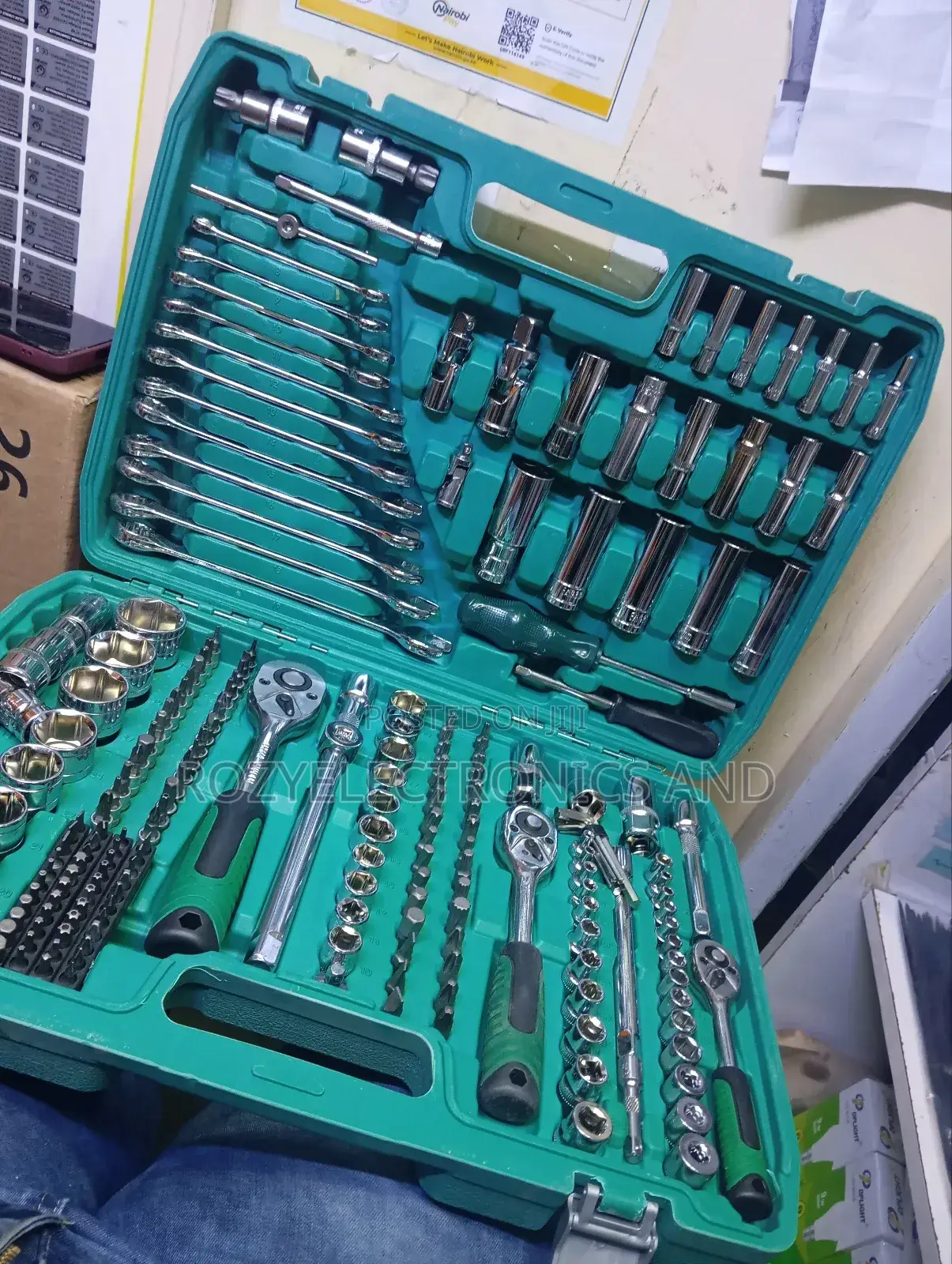 206 Piece Tools Set