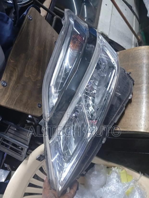 Headlight Nissan Serena New Model