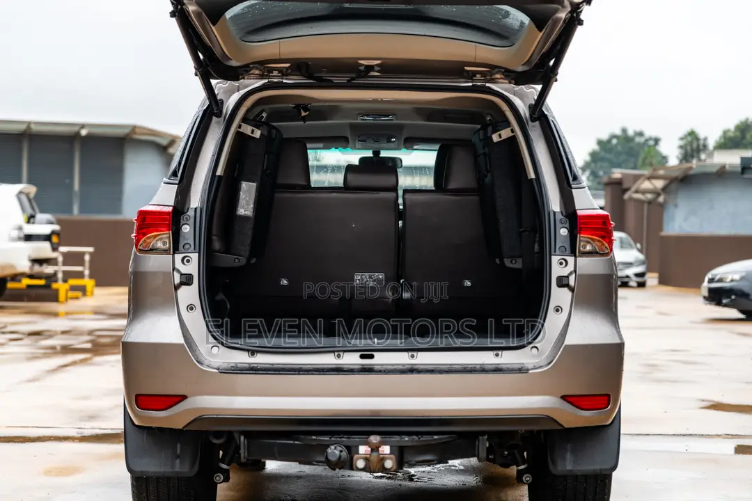 Toyota Fortuner 2020 Brown