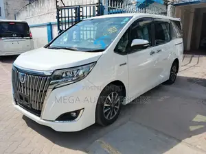Toyota Esquire 2018 White