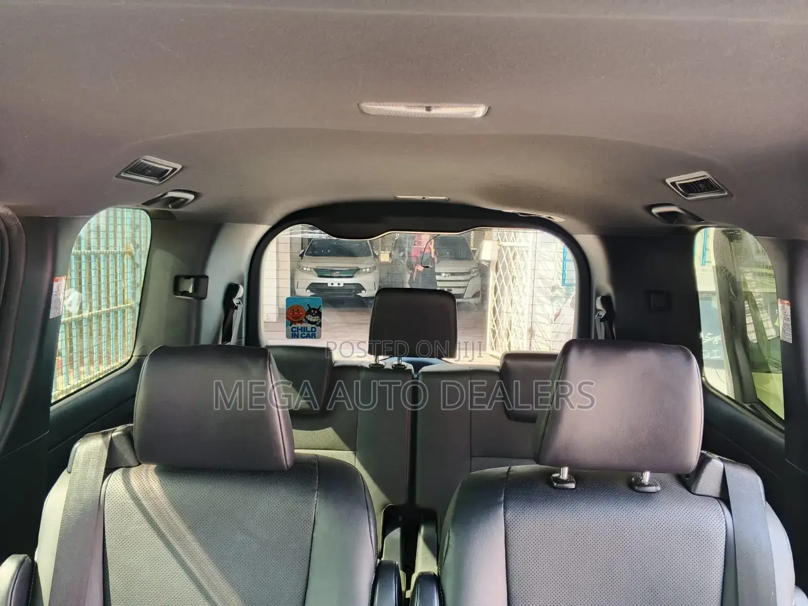 Toyota Esquire 2018 White