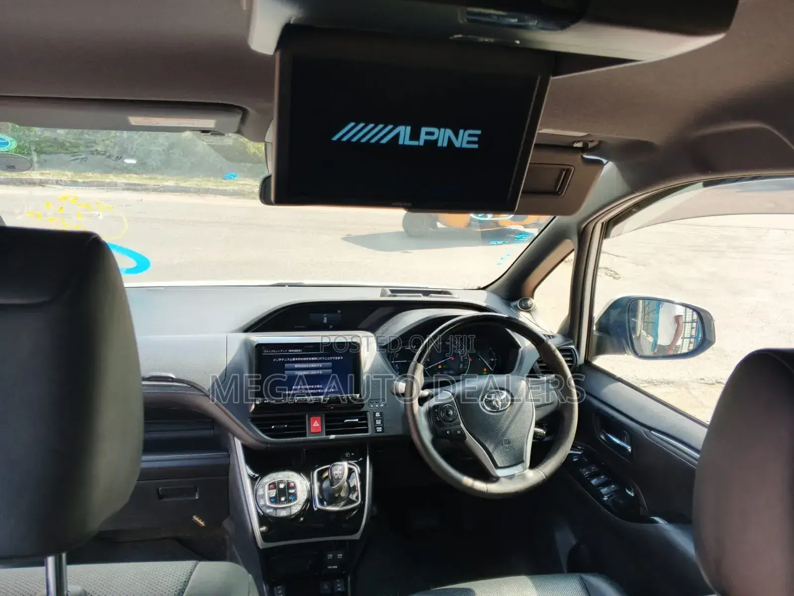 Toyota Esquire 2018 White