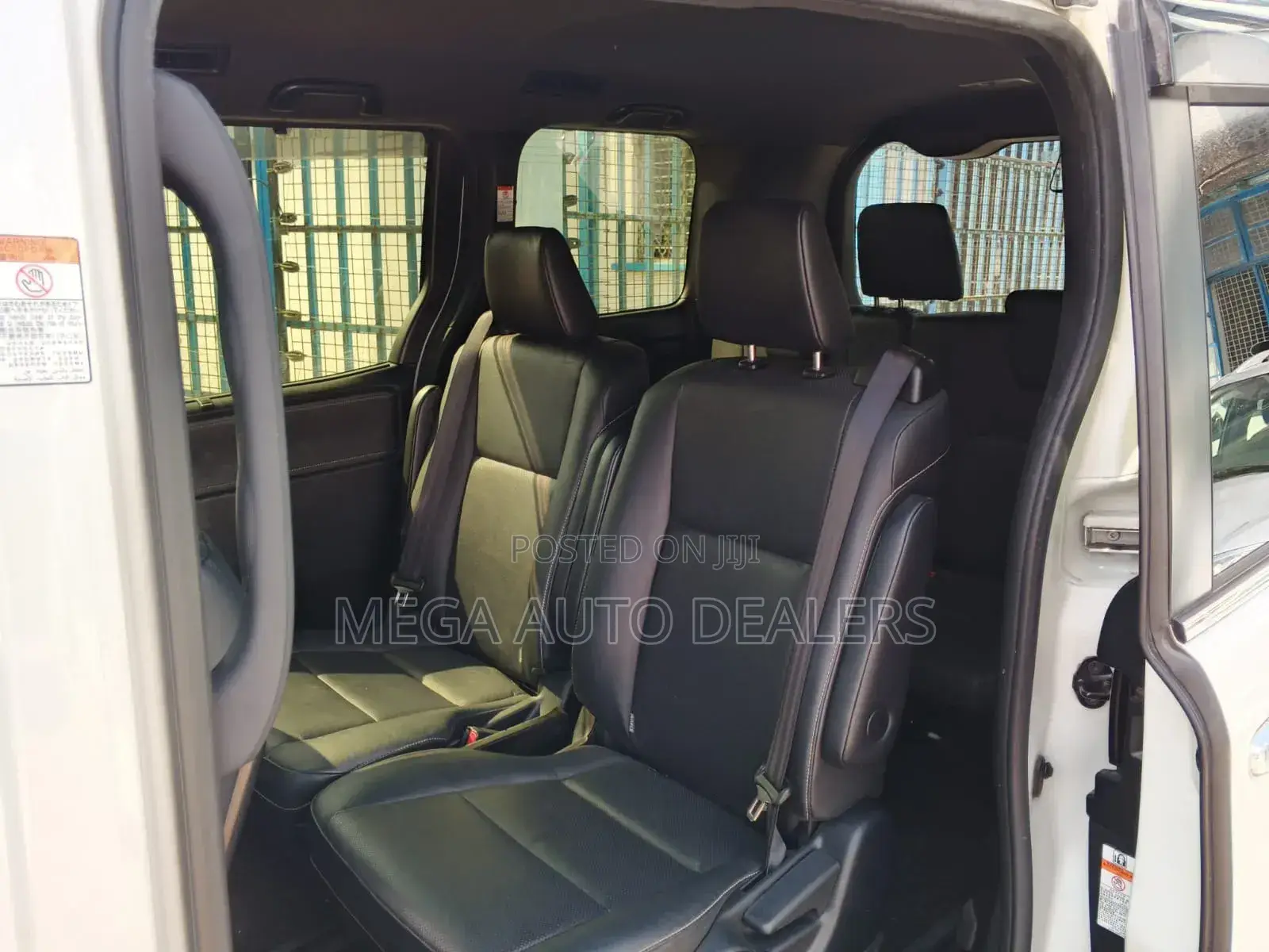Toyota Esquire 2018 White