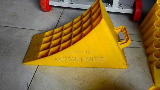 Industrial-grade Wheel Chocks