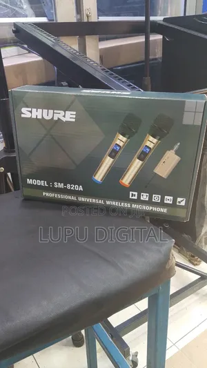 Shure Model Sm -820a Professionaluniversalwirelessmicrophone