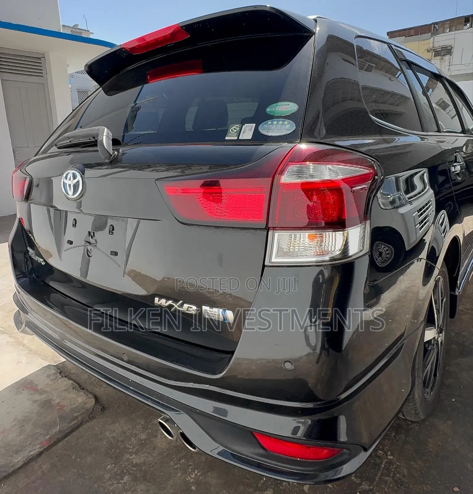 Toyota Corolla Fielder 1.5 Hybrid FWD 2019 Black