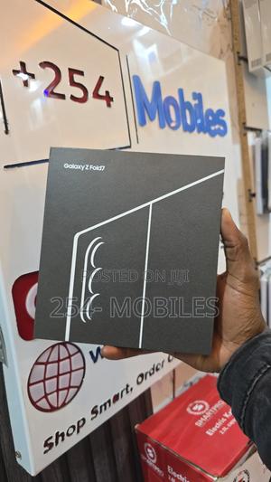 New Samsung Galaxy Z Fold7 512 GB Silver - main view