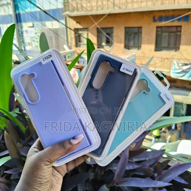 Samsung Galaxy Fold 6 Silicone Case - thumbnail 2