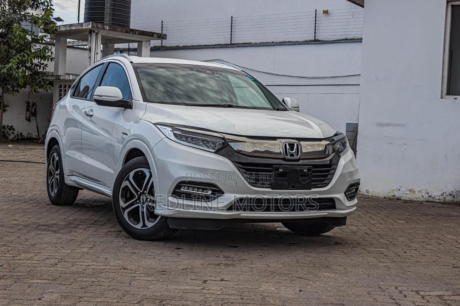 Honda Vezel 1.5 Hybrid 2WD 2018 White