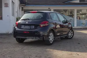 Peugeot 208 2018 Black