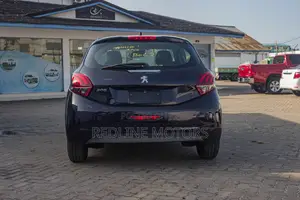 Peugeot 208 2018 Black
