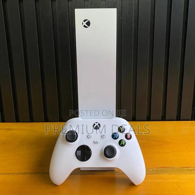 Ex Japan Xbox Series S Used.