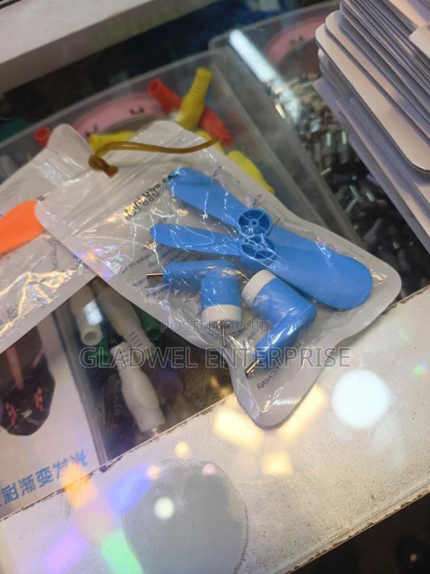 Quality Mini Usb Fan /Portable Fan That Attached With Phone - thumbnail 2