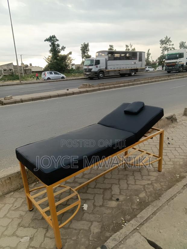 Massage Bed, Black And Gold - thumbnail 3