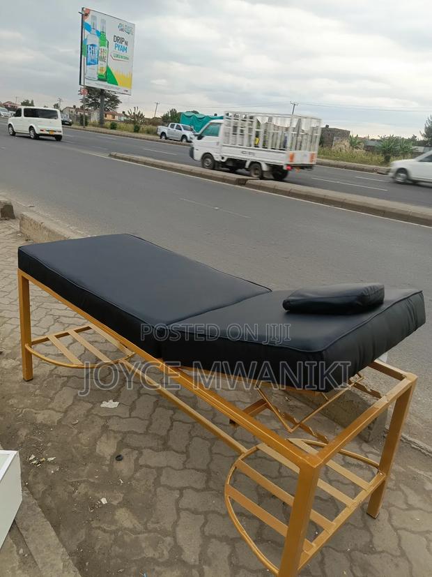 Massage Bed, Black And Gold - thumbnail 4