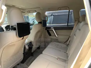 Toyota Land Cruiser Prado 2.7 2018 Matt Black