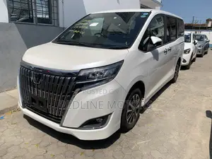 Toyota Esquire 2.0 AWD (7 seater) 2018 White