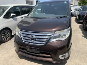 Nissan Serena 2017 Brown