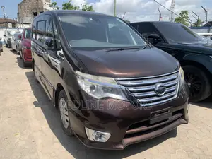 Nissan Serena 2017 Brown
