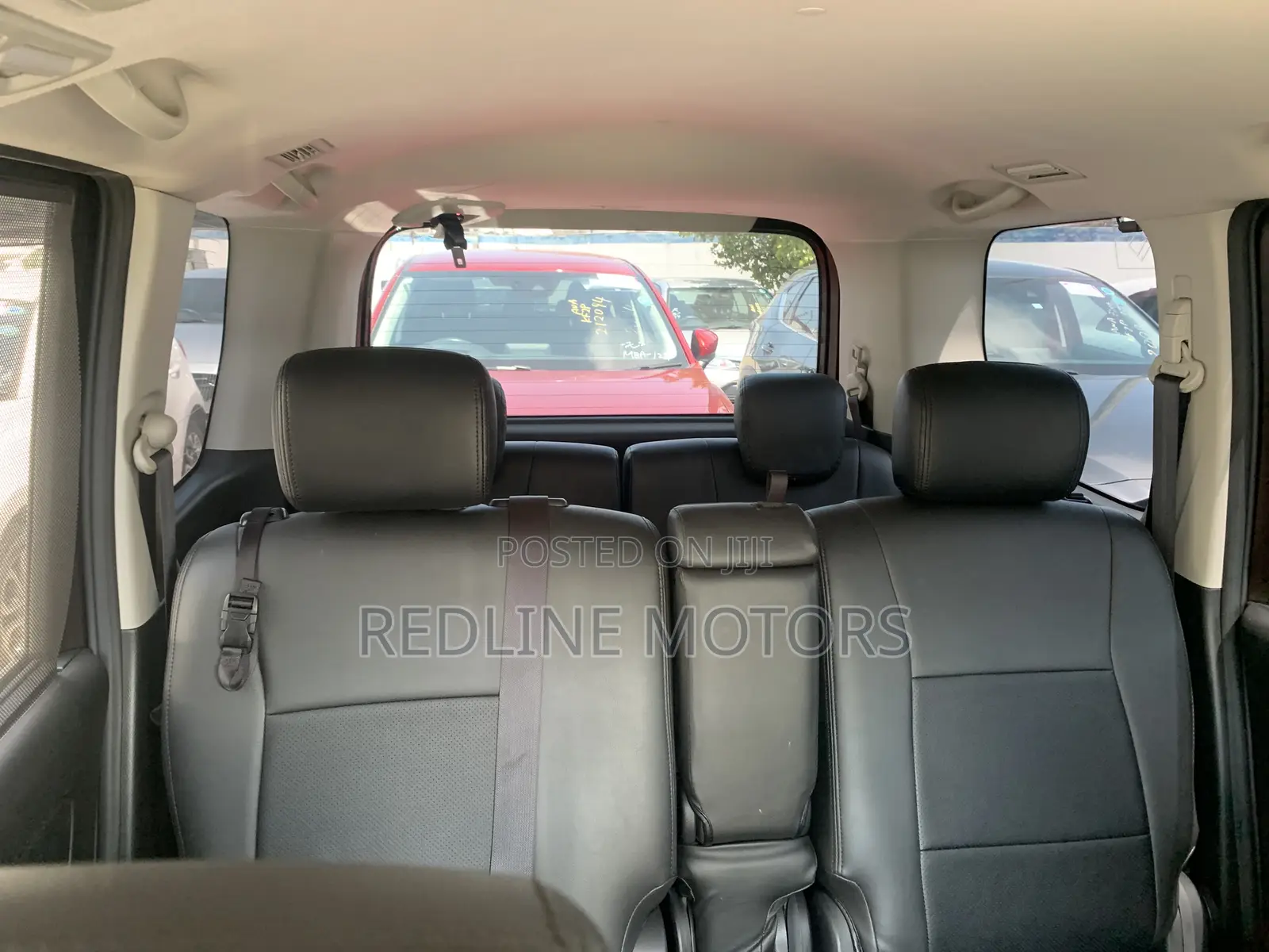 Nissan Serena 2017 Brown