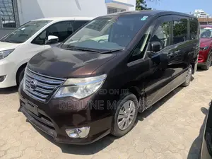 Nissan Serena 2017 Brown