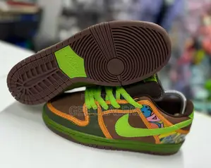 Nike Dunk "De La Soul" Sneakers, Size 38-45