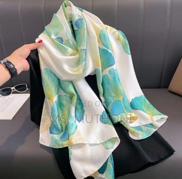 Beautiful Large Silk Scarves / Shawls - thumbnail 7
