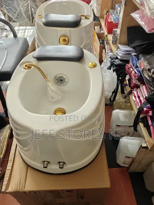 Oval Shaped Golden Yoyo Fibre Footbath