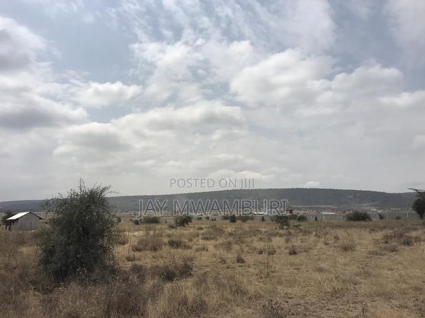 95 Acres on Tarmac Mombasa Rd - main view