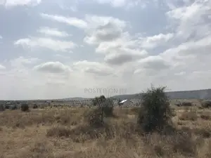 95 Acres on Tarmac Mombasa Rd