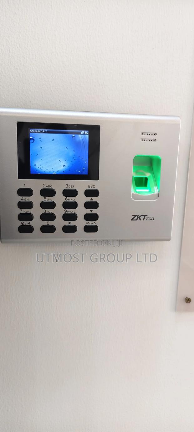  Biometric Time Clock – Manage Attendance With Ease - main view