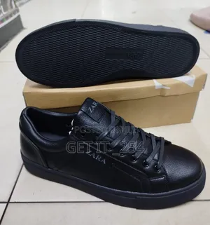 Zara Leather Casual 
 Normal Fit

Sizes