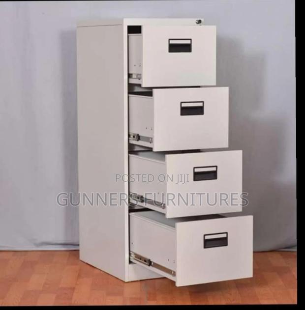 4 Drawers Filing Cabinet. - main view