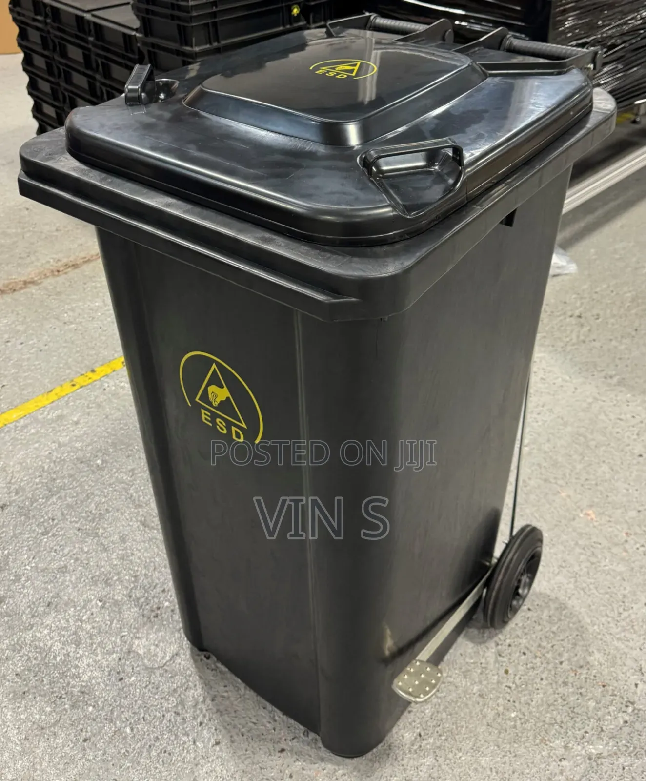 Garbage Bins, Garbage Bins_