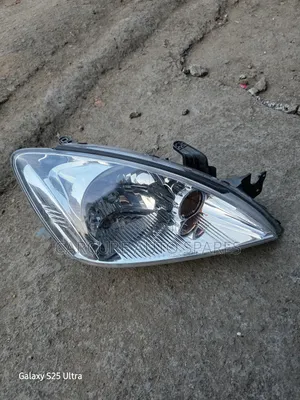 Mitsubishi Lancer Cedia Headlights