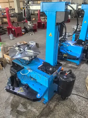 Roadbuck Italy Heavy Duty Tyre Changer Machine Commercial.