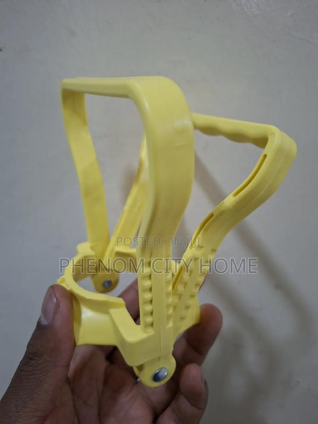 Ergonomic Bottle Lifters - thumbnail 2